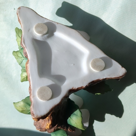 Vintage Magnolia Hand Painted Porcelain Bisque Figurine S-1 - Picture 6 of 10